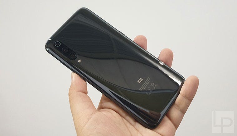 小米9國際版開箱:三色外型、性能跑分、相機實拍