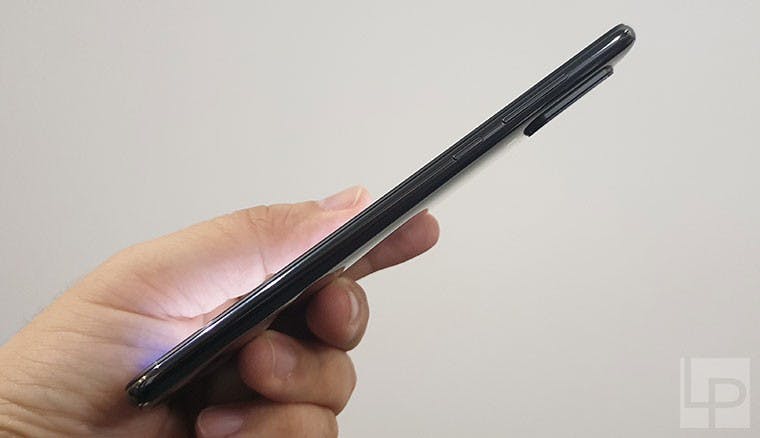 小米9國際版開箱:三色外型、性能跑分、相機實拍