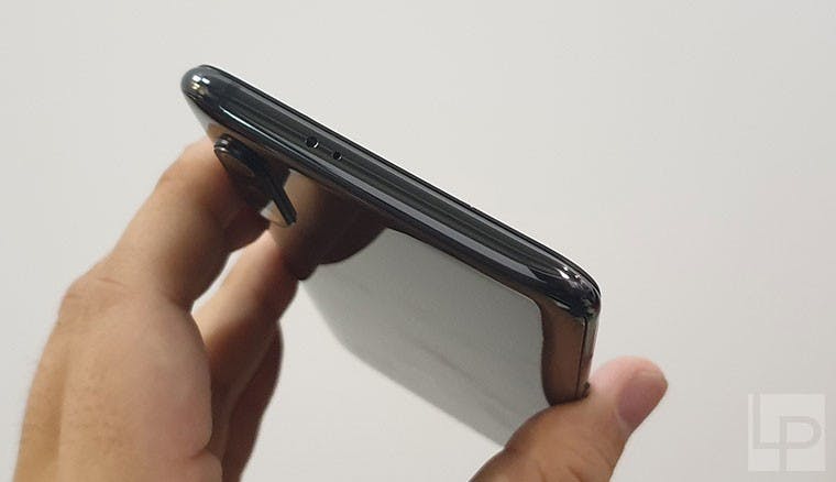 小米9國際版開箱:三色外型、性能跑分、相機實拍