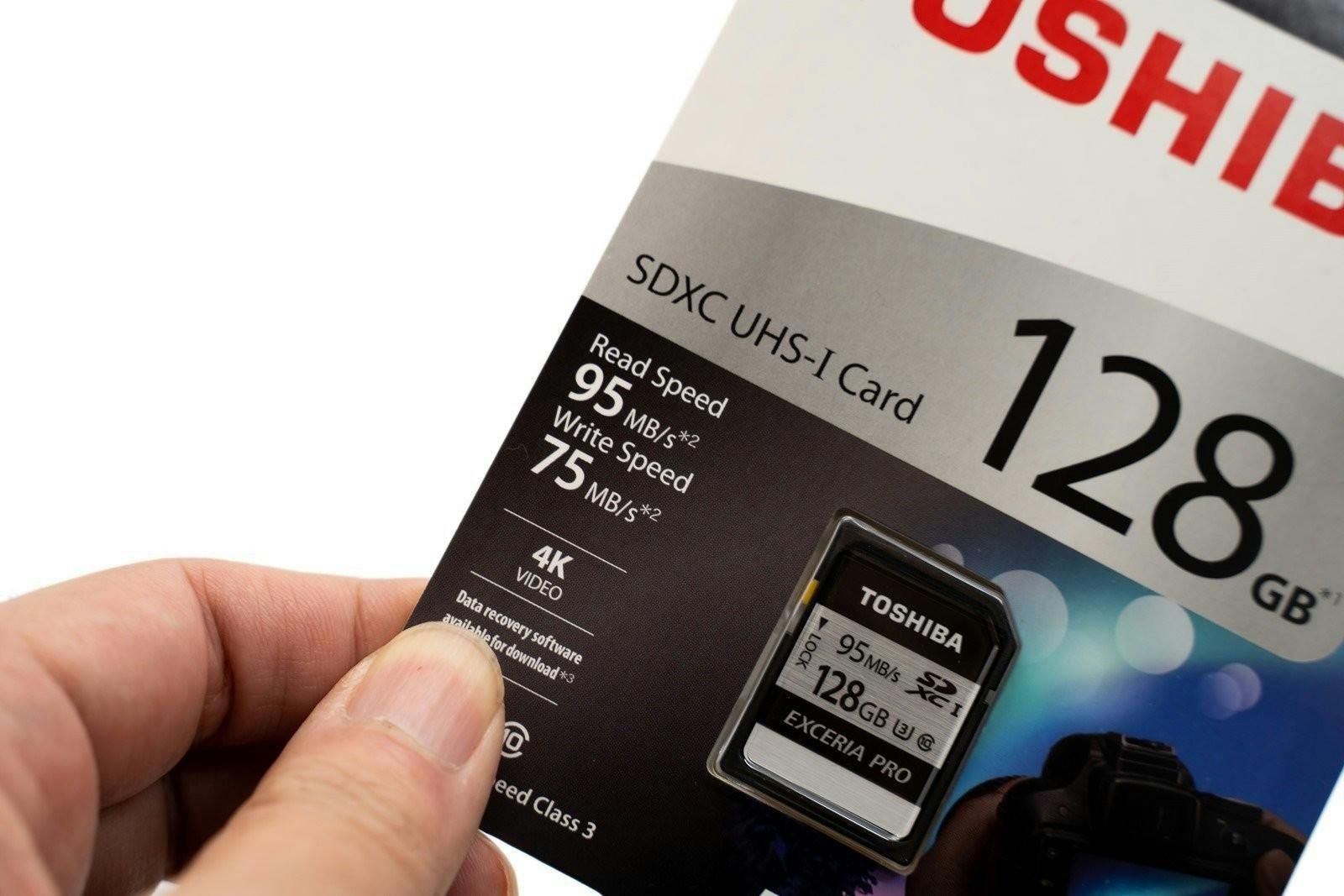 高速影音時代!找張高速讀取高速寫入記憶卡!『TOSHIBA EXCERIA PRO 128GB UHS-I U3 SDXC 勁速炫銀記憶卡』實測分享 @3C 達人廖阿輝