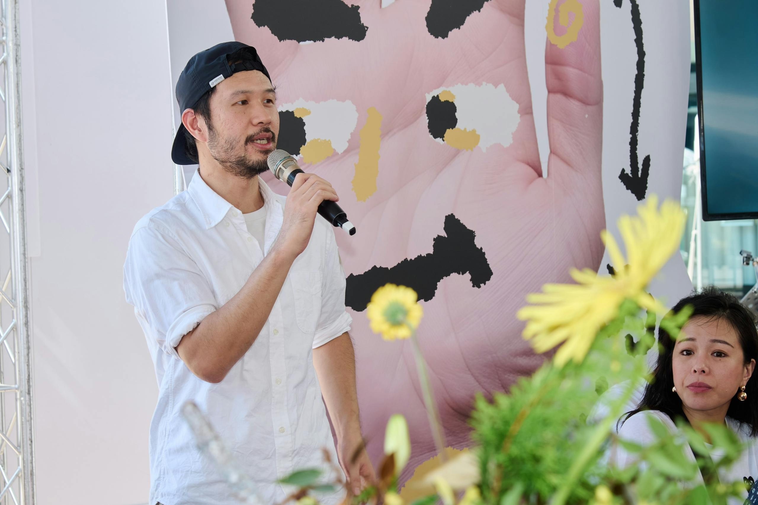 雙口呂黃騰威，需要計算氣候與風的影響，才能讓米食製品完美呈現。