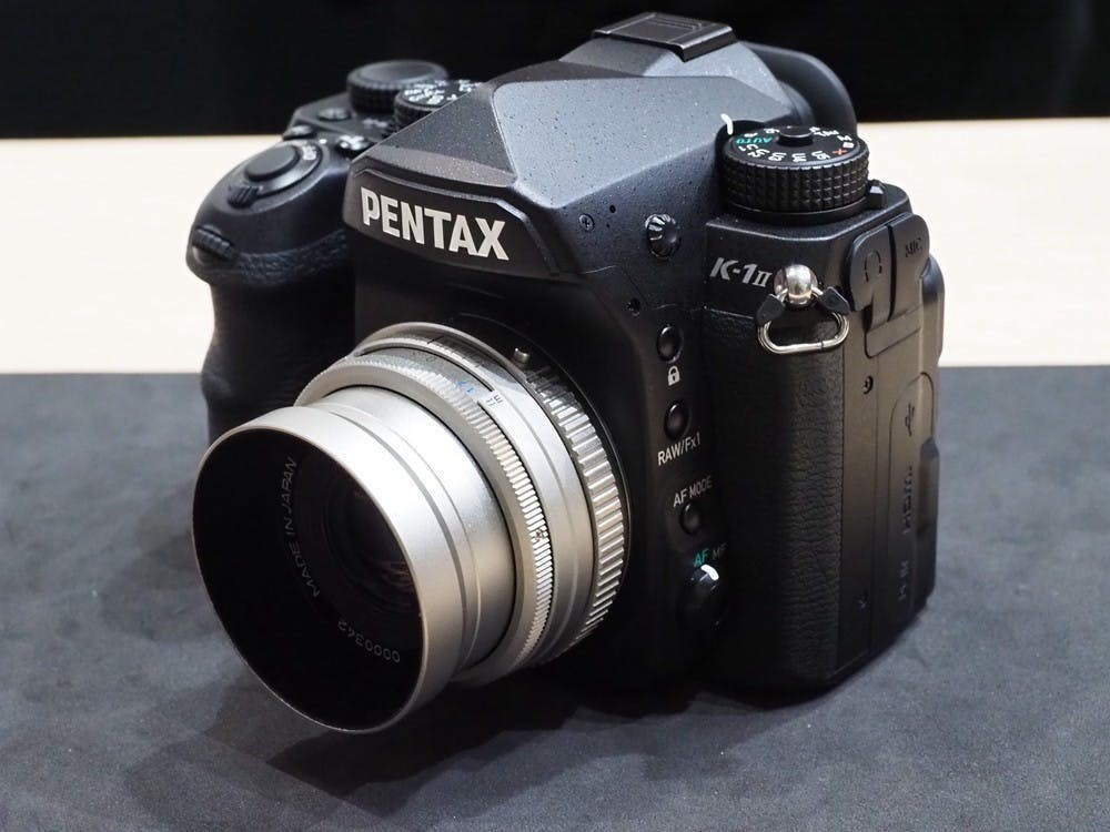 時至今日仍堅守反光鏡結構的Pentax也許是時候投入無反光鏡設計機身