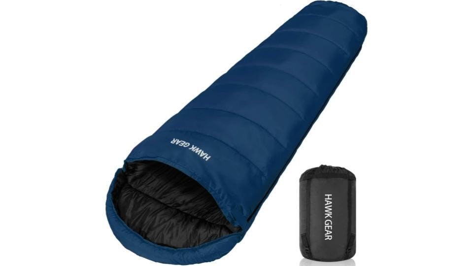 防災必備｜HAWK GEAR 防水睡袋：耐寒至零下15度，高山露營或緊急避難都能保暖不失溫。