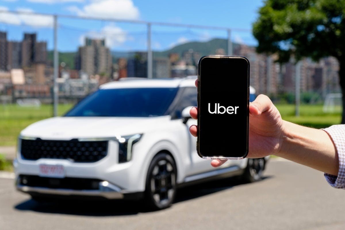 Uber 百萬司機變感測器 打造自駕車雲端數據平台