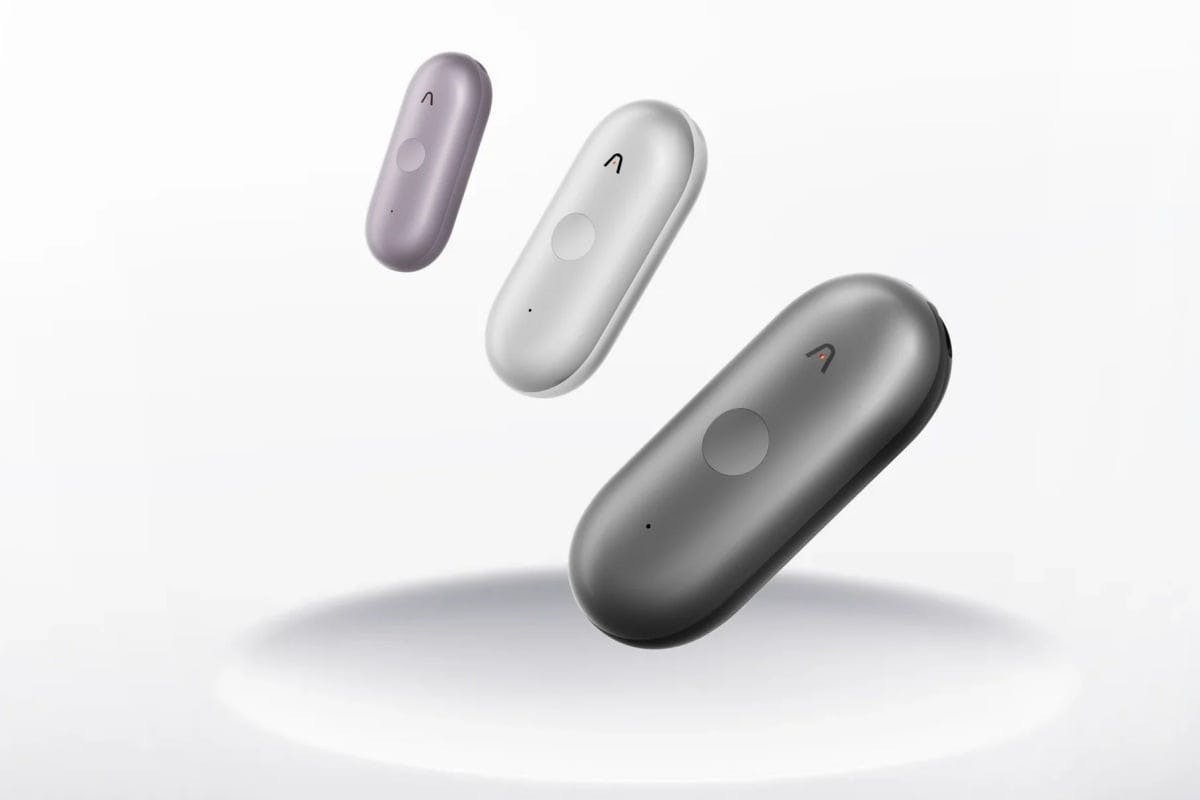 Plaud NotePin S AI 錄音穿戴裝置回歸實體按鍵 並支援一鍵重點標註