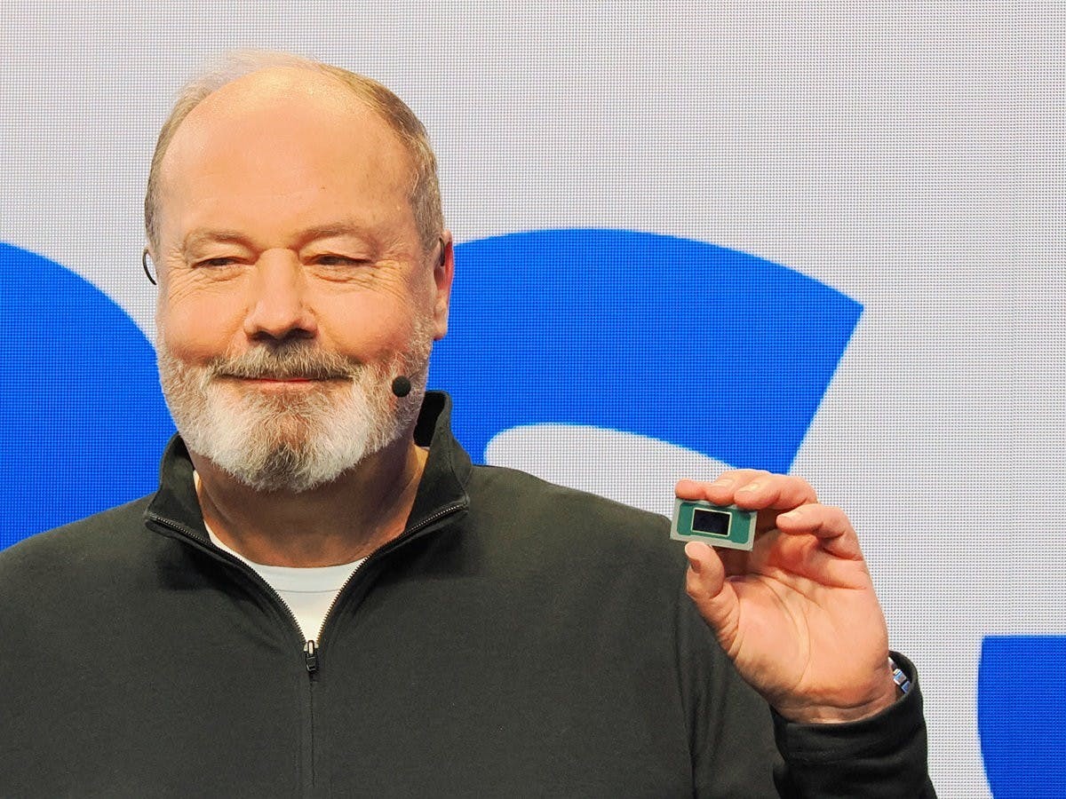 Intel Core Ultra 300系列正式推出 美國製造18A製程兼具效能與續航、全新Core Ultra X9與X7級距主打GPU增強設計