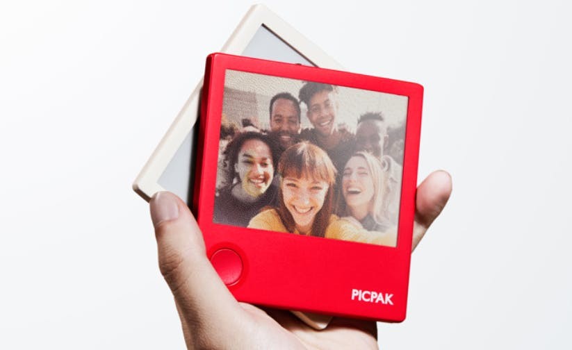 掌上型電子相簿比手機更有溫度 天天看照片一年免充電