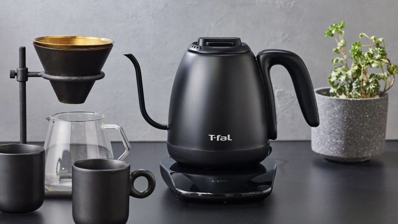 讓手沖儀式進化成精準科學！T-fal 頂規溫控手沖壺，解開咖啡豆潛力的最後一把鑰匙。