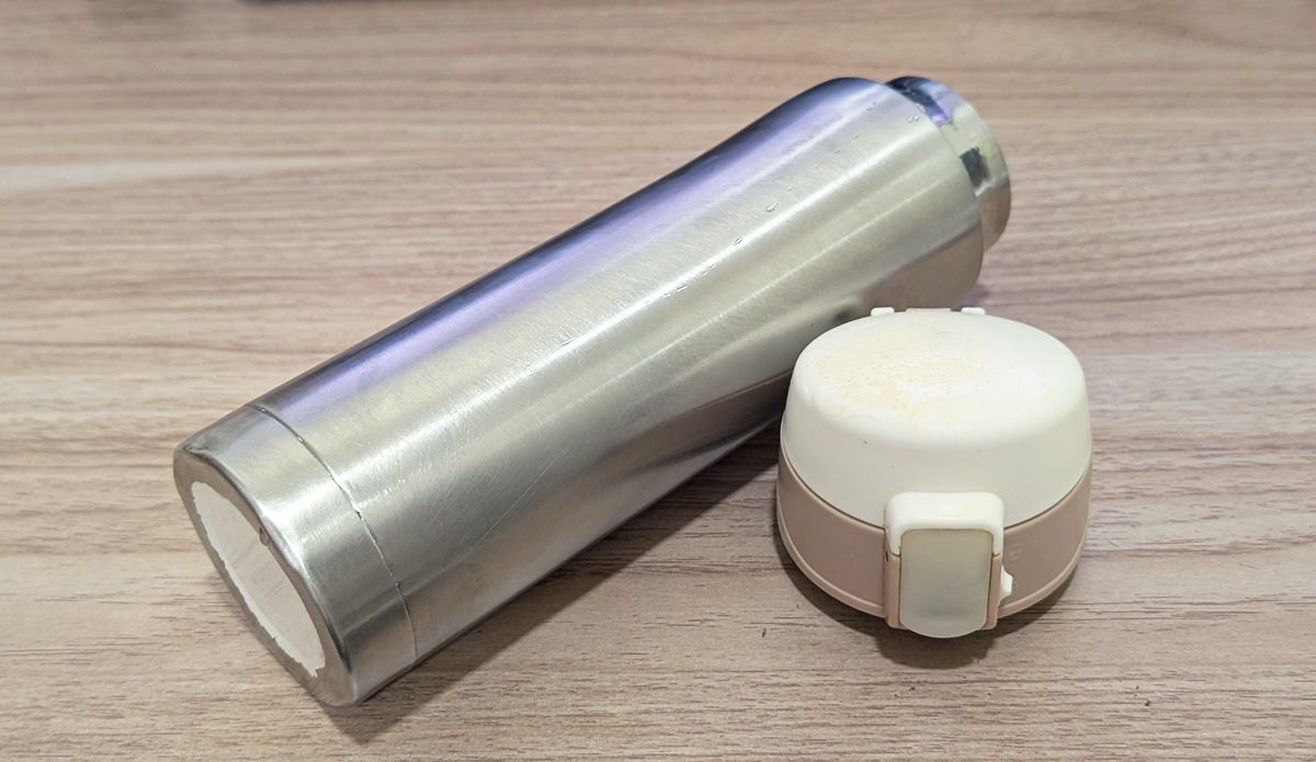 舊保溫杯不是直接丟回收 不同材質丟棄方法不一樣 廢保溫杯、保溫瓶處理方法介紹