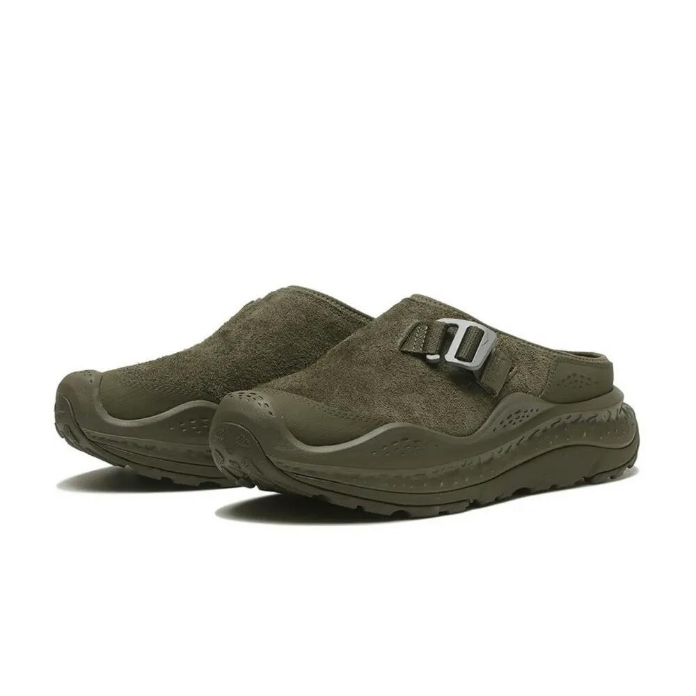 新年好運從腳開始！穿上 HOKA Ora Primo EXT，讓 City Boy 走遍親戚家也不腳痠的帥氣單品。