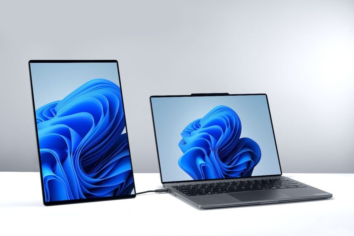 聯想於MWC 2026再秀概念機：可凹折螢幕掌機、模組化雙螢幕筆電與 AI 辦公機器人同台亮相