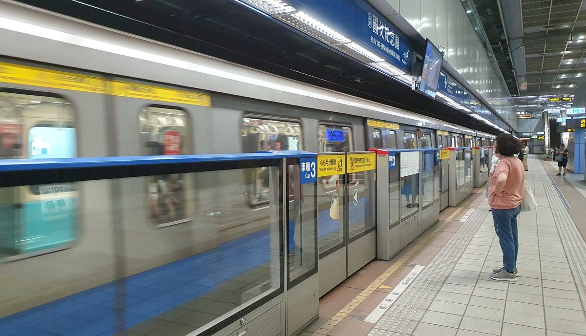 台北捷運推QR Code虛擬單程票 用App可購票、22車站搶先試辦