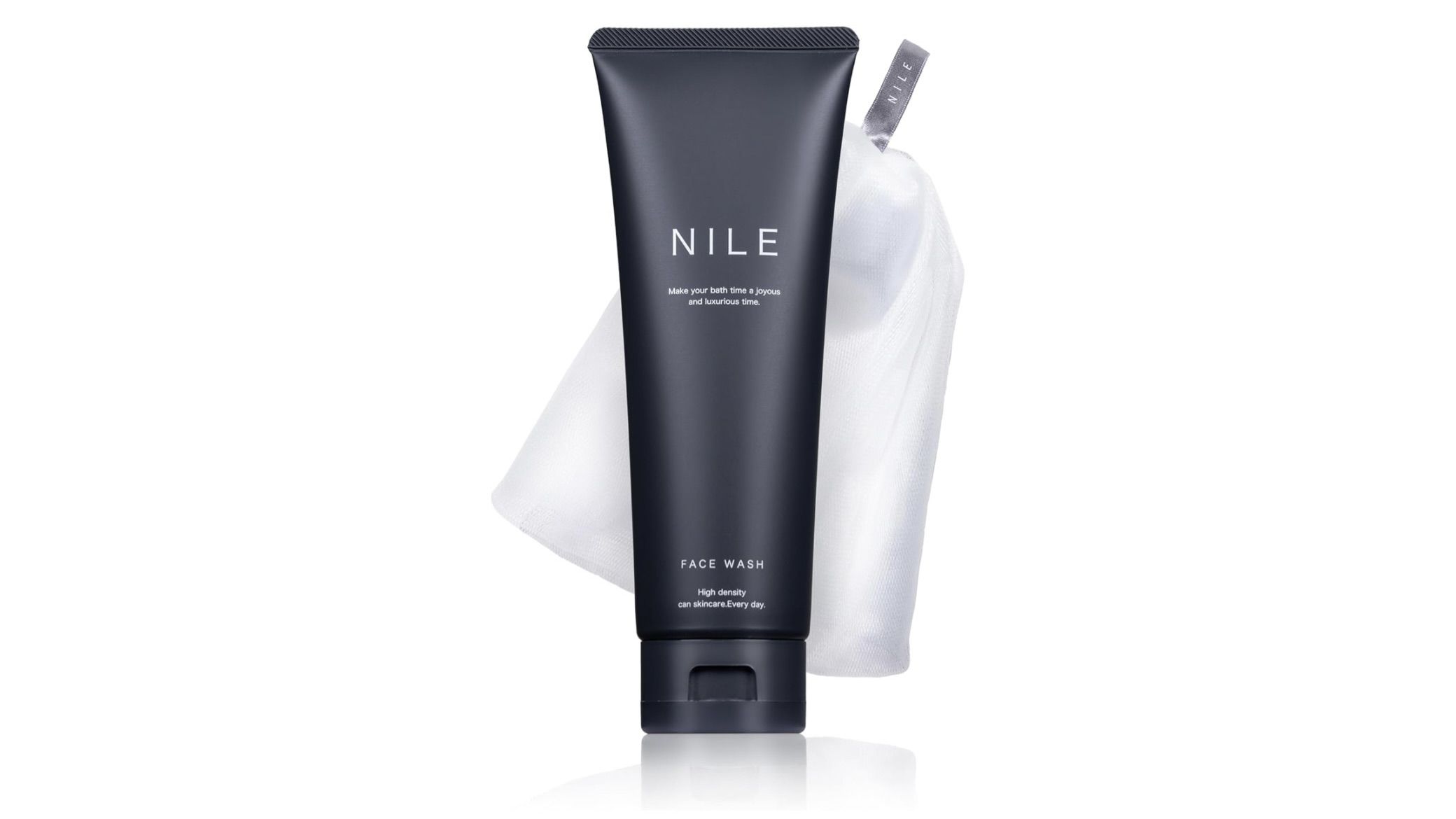 日本愛用控油神物！NILE 濃密泡洗面乳，用「神級泥泡」給你最痛快的洗臉體驗。