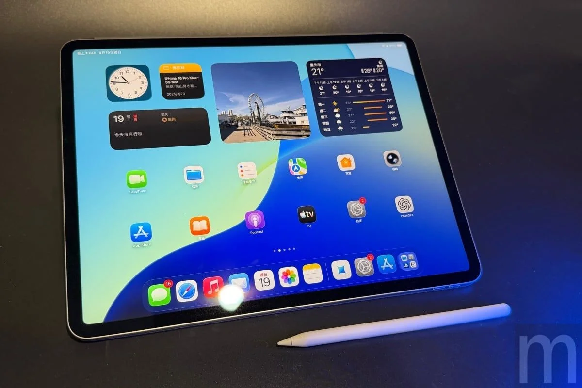 動手玩/換上M4處理器、直升12GB記憶體的13吋iPad Air,換上C1X晶片確立全自主設計與AI佈局