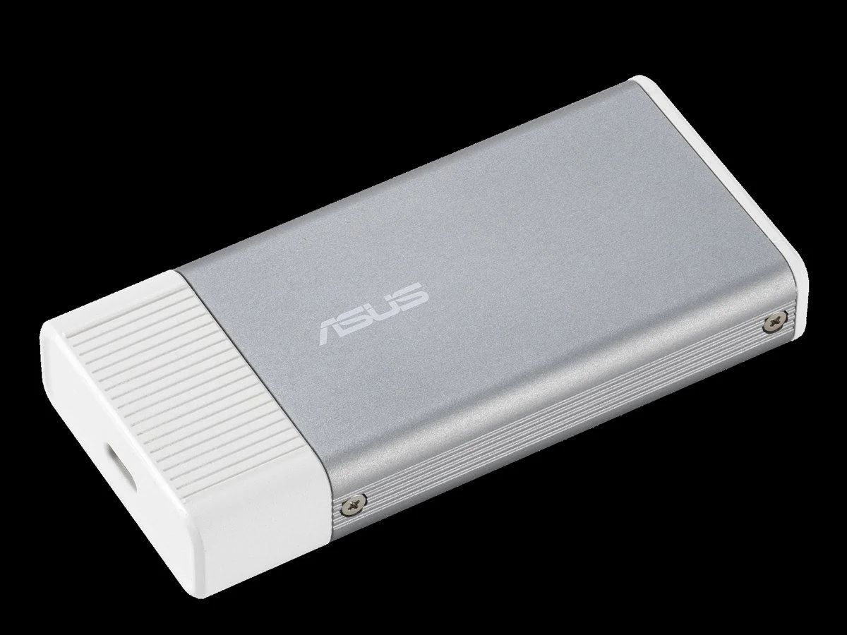 華碩推出UGen 300 USB AI加速器，以USB外接為電腦、邊際裝置帶來40 TOPS的語言與視覺模型算力