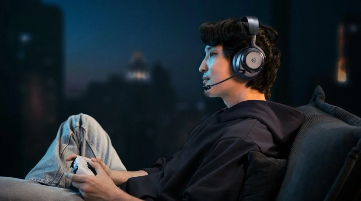 SteelSeries Arctis Nova Pro OMNI 旗艦電競耳機上市 支援 Hi-Res 無線認證與跨平台音訊