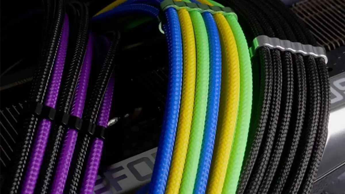 PCIe 8.0 規範草案提前釋出 雙向頻寬突破 1TB/s 預計 2028 年上路