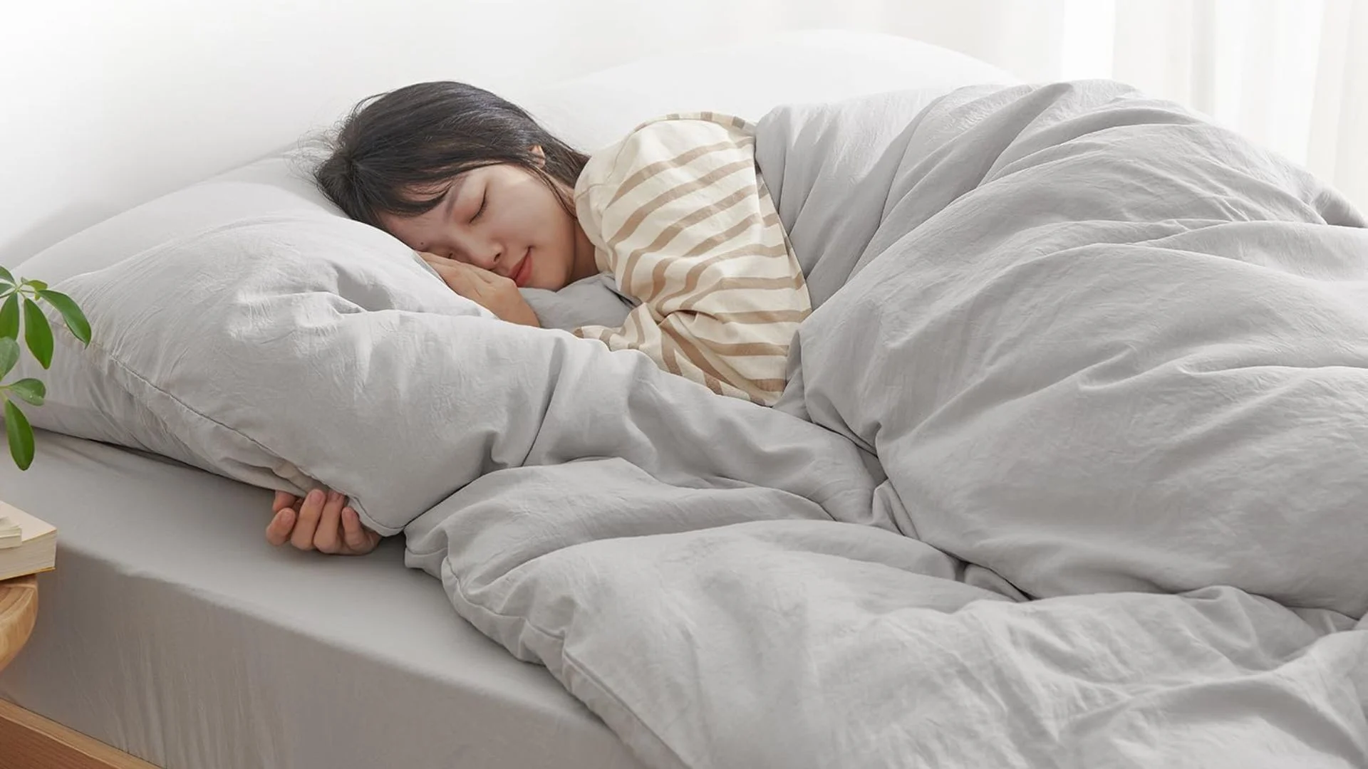 高品質睡眠的秘密！桃絨親膚觸感讓你捨不得起床，Kumori 多色速乾被套推薦。