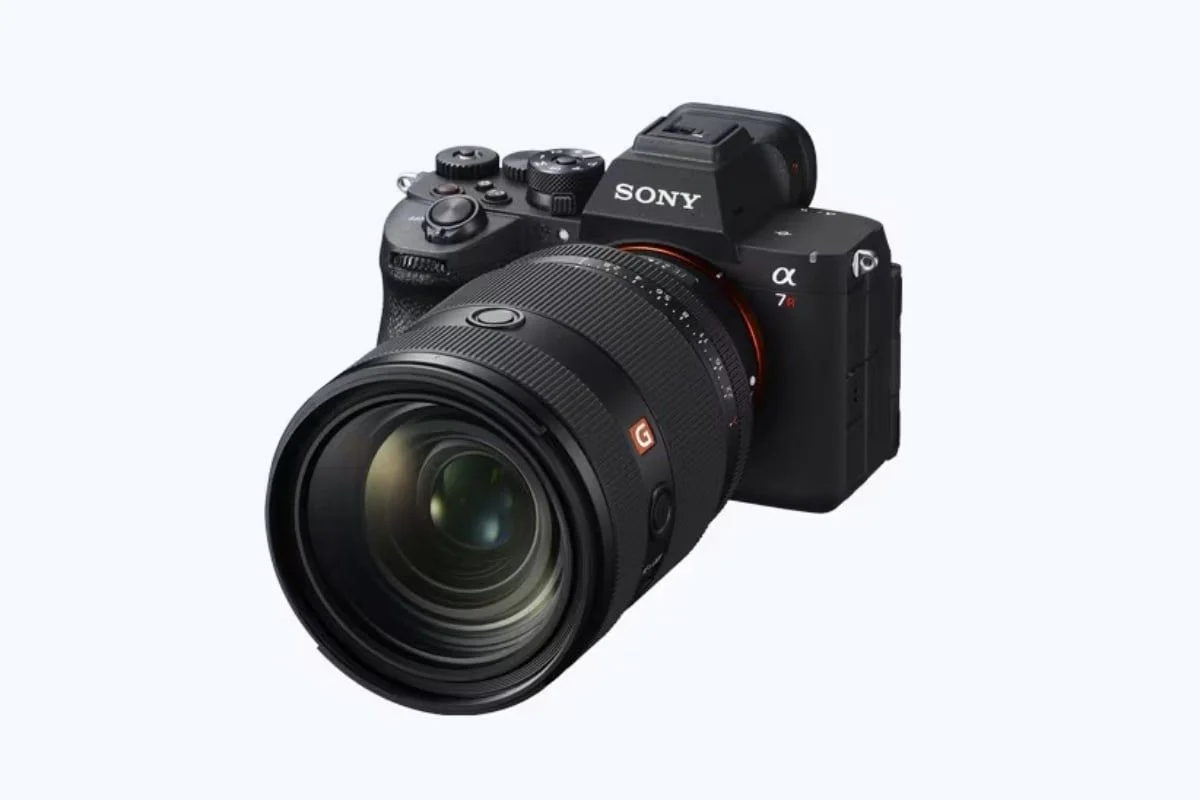 高畫素與速度的終極融合!Sony發表α7R VI搭載 6700萬畫素堆疊式感光元件、連拍飆升至30fps