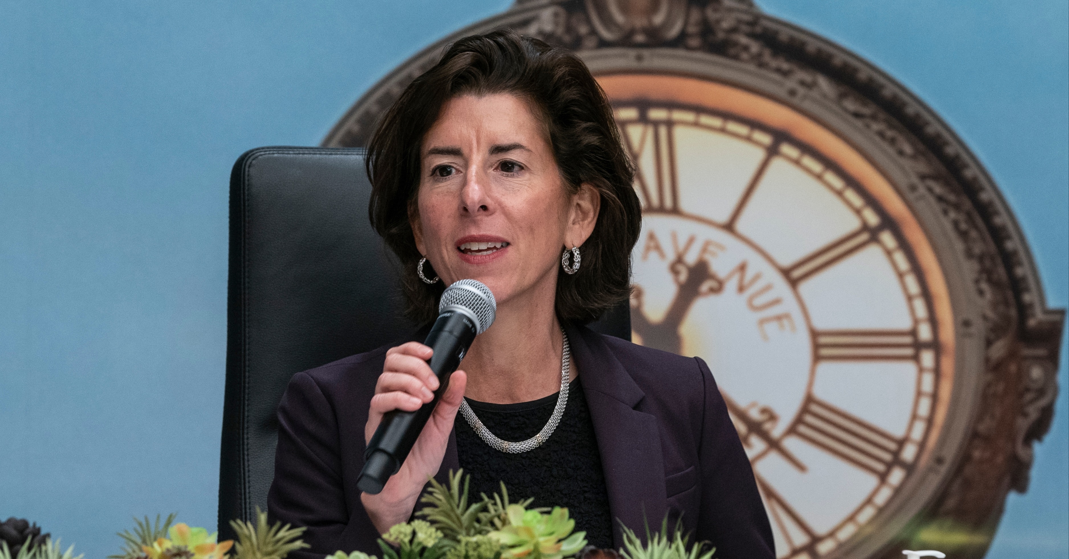 美國商務部長：精密晶片7 成台灣製！用於軍事太不安全- INSIDE