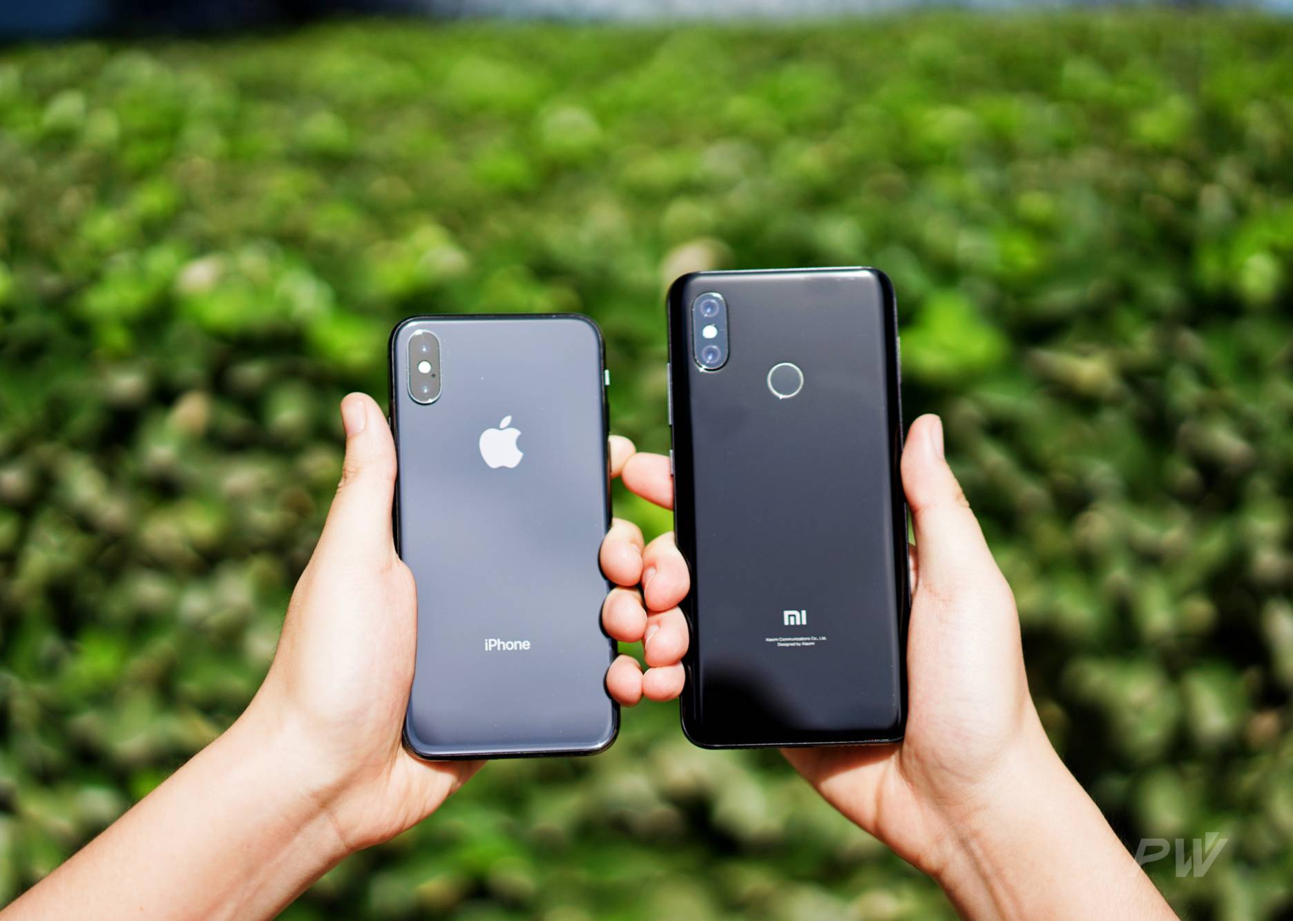 iPhone8 10台 SIMロック解除済】docomo iPhoneXS A2098 (MTAX2J/A) 64GB