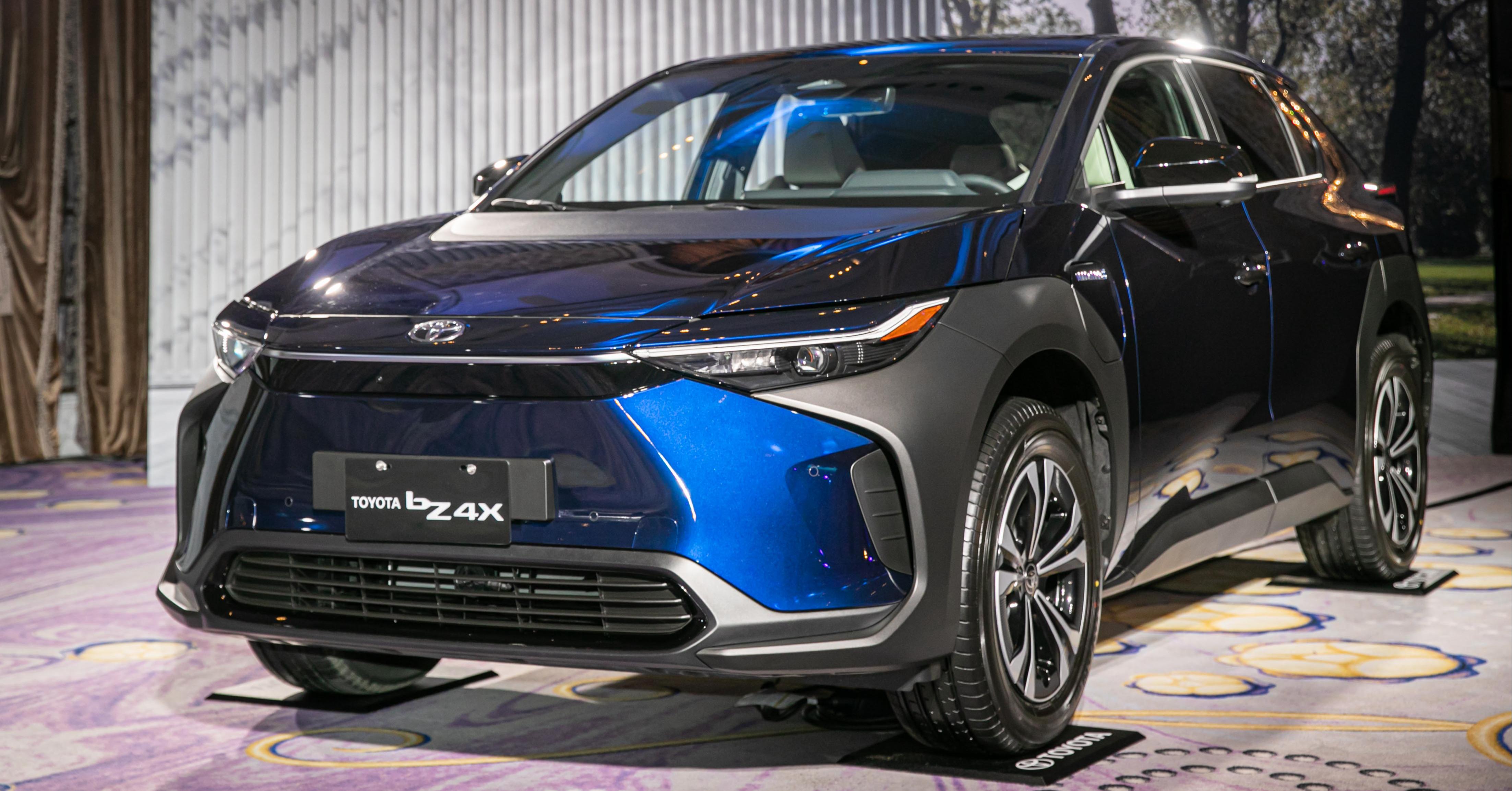 電車世代】TOYOTA bZ4X 在台開賣！單一規格價159.9 萬元首批配300 台- INSIDE