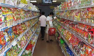 800px-Instant-noodle-isle-2007