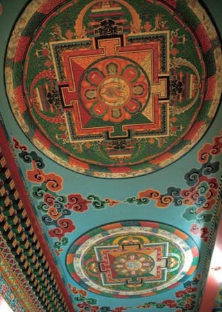 《世界金字塔百科》:藉由浮雕講述佛教教誨的「婆羅浮屠」,為什麼採階梯金字塔形式? - TNL The News Lens 關鍵評論網