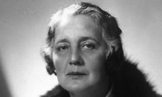 826px-Melanie_Klein_c1927