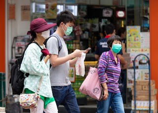 香港人口老化生育不足怎辦？