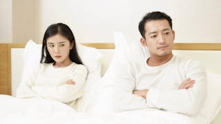 一對不再交談的夫妻