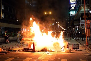 香港人如何keep calm and carry on （保持冷靜，繼續前進）？