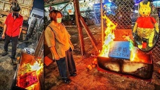 盂蘭節藝術家「燒數簿」陳佩玲哀喪失投票權 Artists “On Fire” at Ghost Fest as Peggy Chan Laments Loss of Voting Rights