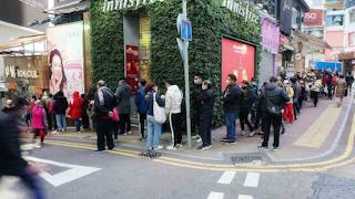 抗武漢肺炎 全港長龍瘋搶口罩 無良商發瘟疫財 Unscrupulous Shops Raise Price after Long Lines for Masks Citywide