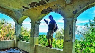 細Dan探索廢棄的長洲海景大宅 Dan Explores Abandoned Seaview Mansion in Cheung Chau