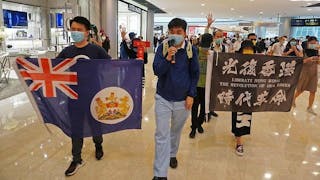 【抗爭重燃】IFC 快閃遊行 抗議國安法  [We are Back] Flashmob March at IFC to Protest National Security Laws