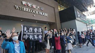 中環快閃 數百上班族反警暴 Hundreds of Office Workers in Central Flashmob Against Police Brutality