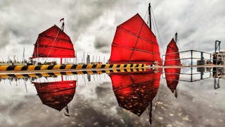 中式古董帆船鴨靈號的倒影 Reflection of Chinese Junk Dukling