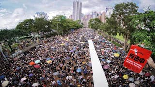 議員帶領龐大民主大遊行 Legislators Lead Massive March for Democracy