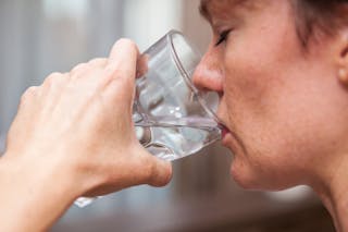 飲水也講究