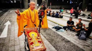 僧侶誓死保護示威者 Monk Vows to Safeguard Protesters with Life