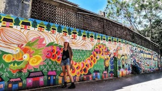 嘉洛蓮探索錦田壁畫村 Caroline Zeller Explores Kam Tin Mural Village