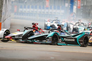 電動賽車在中環風馳電掣 Formula E 2019精彩刺激