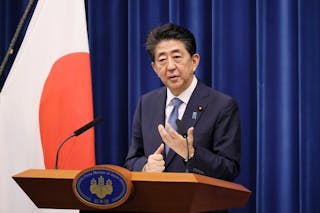 日本只能和安倍經濟學切割