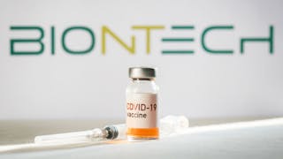 BioNTech創辦人、吳沙忻夫婦如何發掘人體對抗新冠病毒的武器？