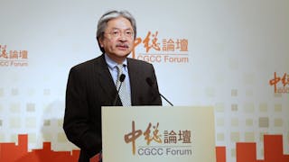 曾俊華：靈活創新 努力自強