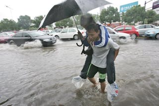 雨下 雨落 雨暴