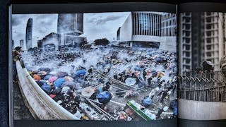 《水的本質》攝影集紀錄香港「反送中」抗議  “The Nature of Water” Photobook Documents Hong Kong’s Anti-Extradition Law Protests