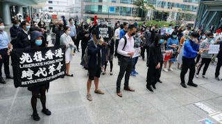 中環快閃 逾百人IFC「和你Lunch」 Over 100 in Central Flashmob at IFC “Lunch with You”