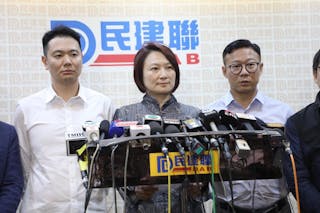 建制派區選大敗 北京須全面檢討